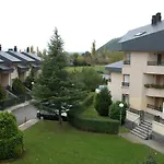 Appartement Tena Tourist *